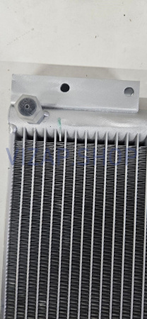 240100092714 - Радиатор кондиционера YTO NLX804 (LNQ904A)