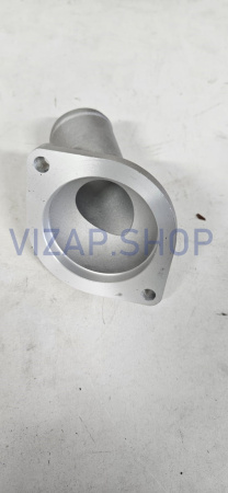 240100040432 - Крышка термостата YTO NLX1404-1 (6RZWT1.530001)