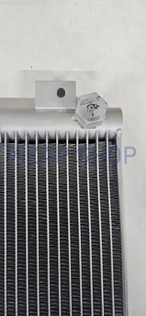 240100092714 - Радиатор кондиционера YTO NLX804 (LNQ904A)