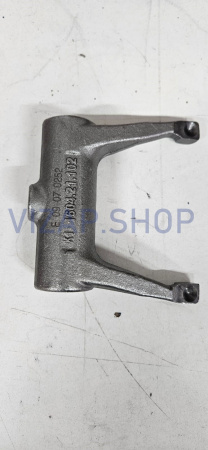 240100019944 - Вилка сцепления YTO LX2204 (1604.21.102)